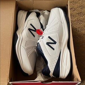 NWT New Balance Men's White and Navy Sneakers